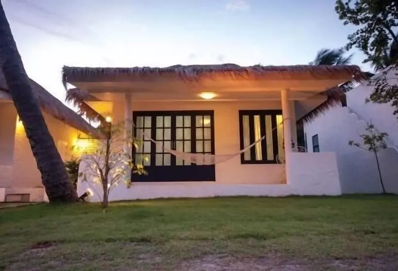 ホテル Laemsing Whitehouse Resort