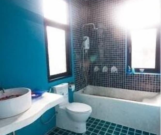 Hotel Laemsing Whitehouse Resort