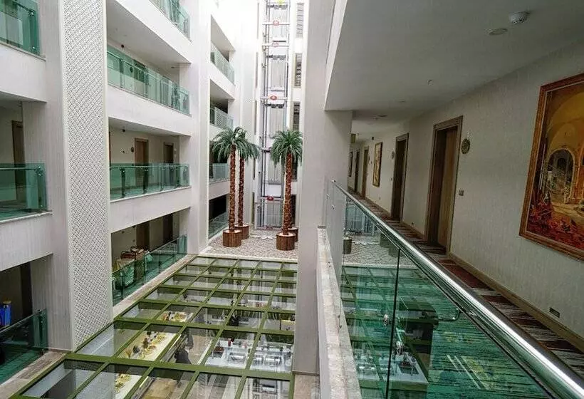 Hotelli Orkis Palace Thermal & Spa