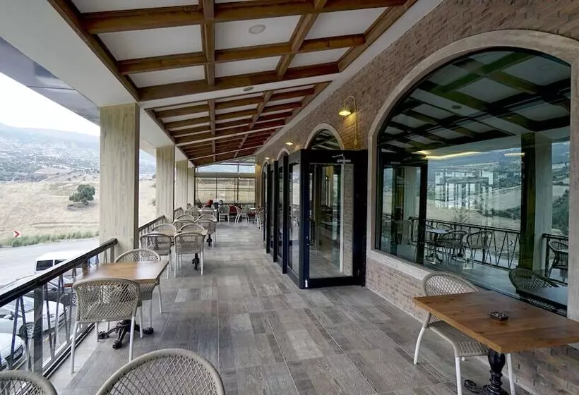 Hotelli Orkis Palace Thermal & Spa