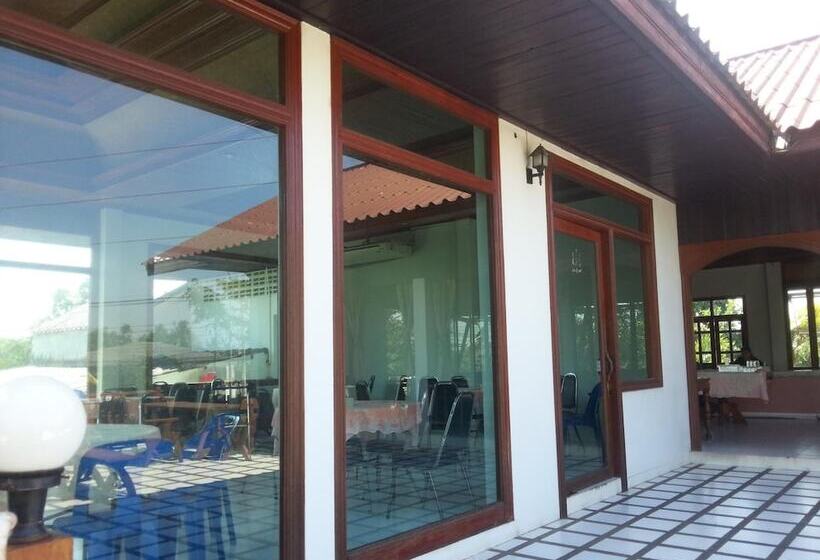 Hotel Thong Paeka