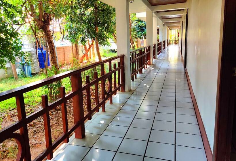 Hotel Thong Paeka