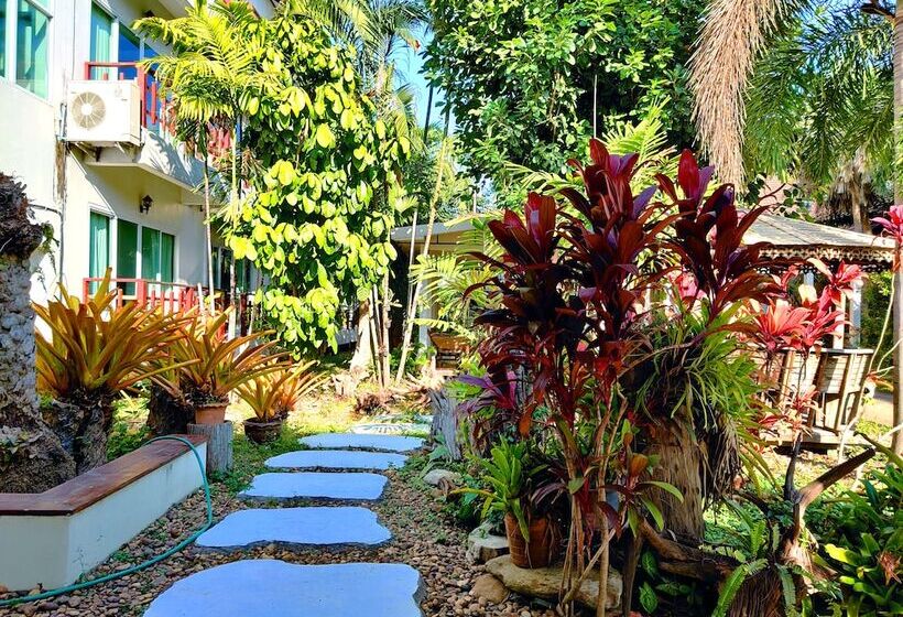 Hotel Thong Paeka