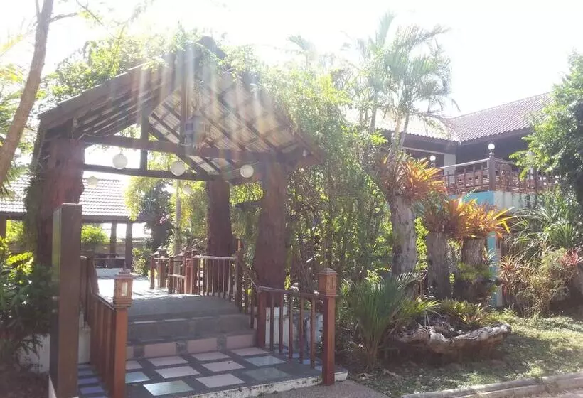 Hotelli Thong Paeka