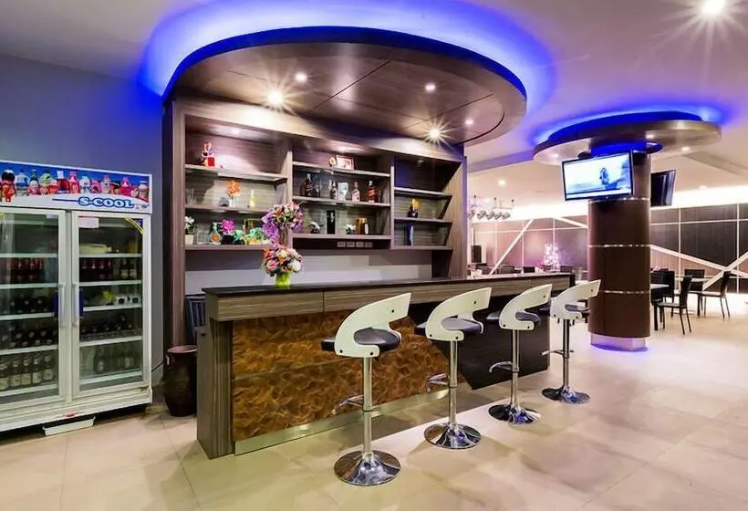 Hotelli Tillthong Garden