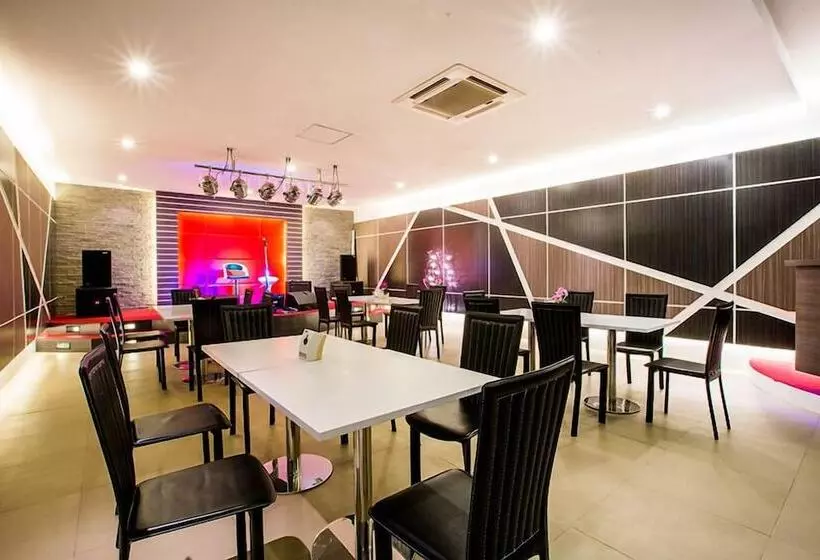 Hotelli Tillthong Garden