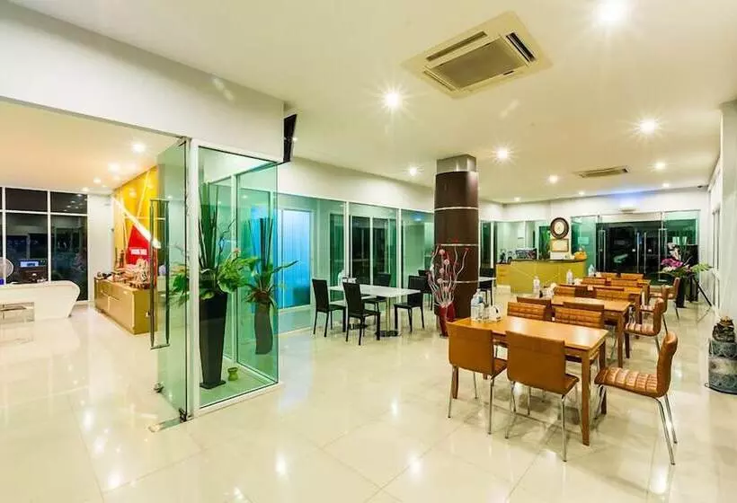 Hotelli Tillthong Garden