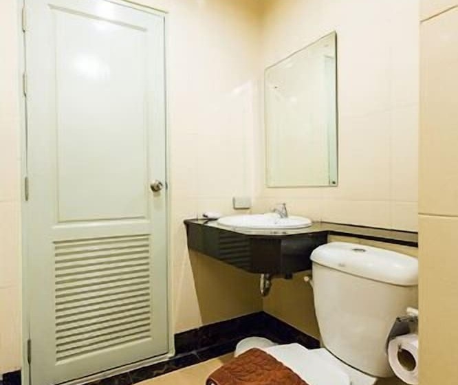 Hotel Tillthong Garden