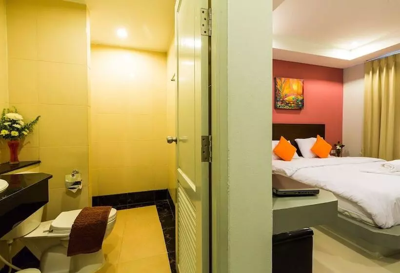 Hotelli Tillthong Garden