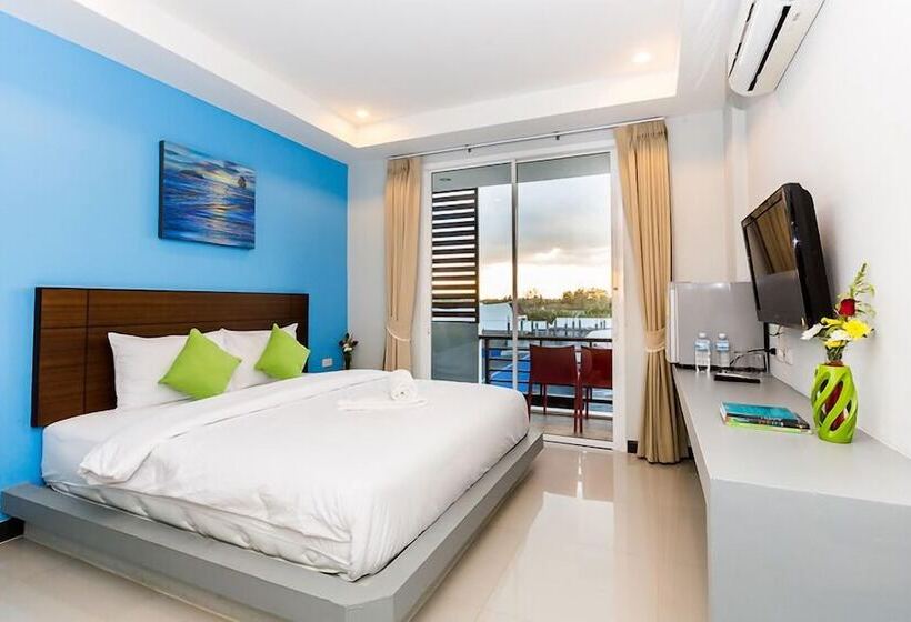 Hotel Tillthong Garden