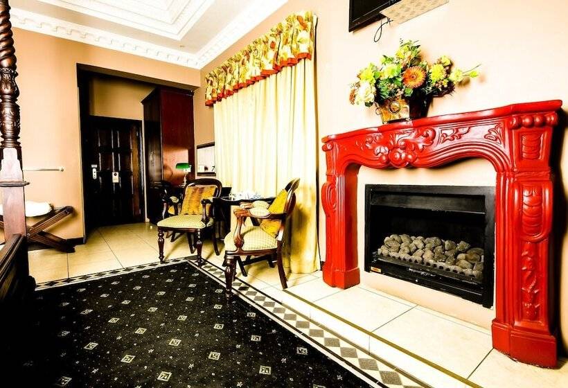 Pension Caesars Guesthouse & Conference Centre