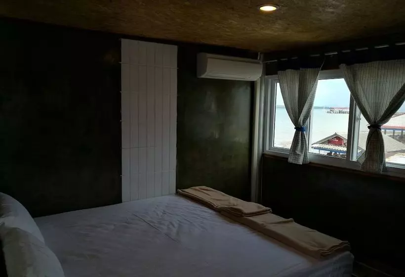 پانسیون Sriraya Guesthouse