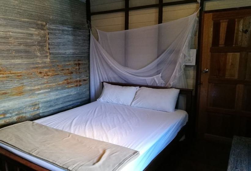 펜션 Sriraya Guesthouse