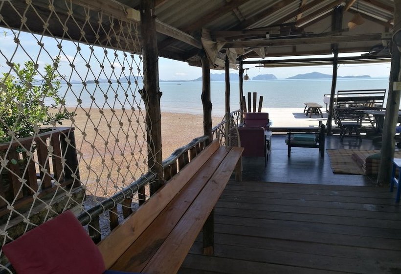 펜션 Sriraya Guesthouse