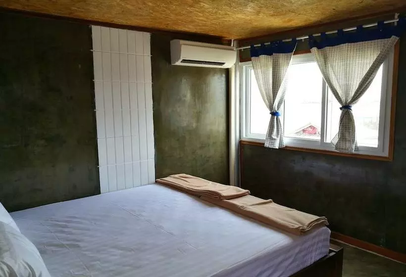 پانسیون Sriraya Guesthouse