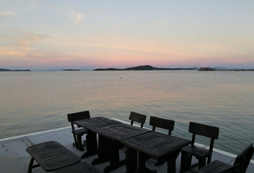 펜션 Sriraya Guesthouse