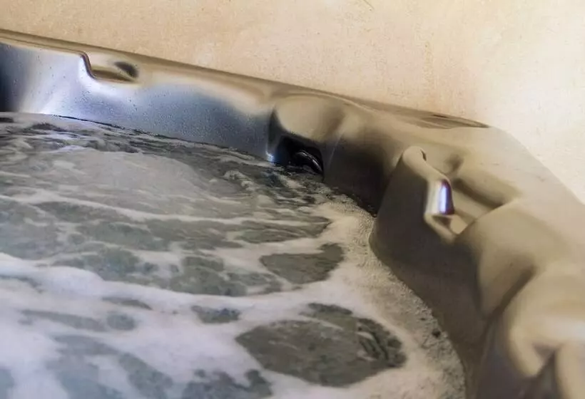 ベッドアンドブレックファースト Le Puy Carmin   Chambre D Hôtes Avec Jacuzzi