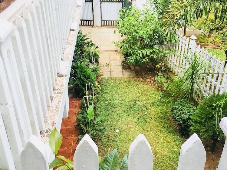 住宿加早餐 Sudu Neluma Home Stay