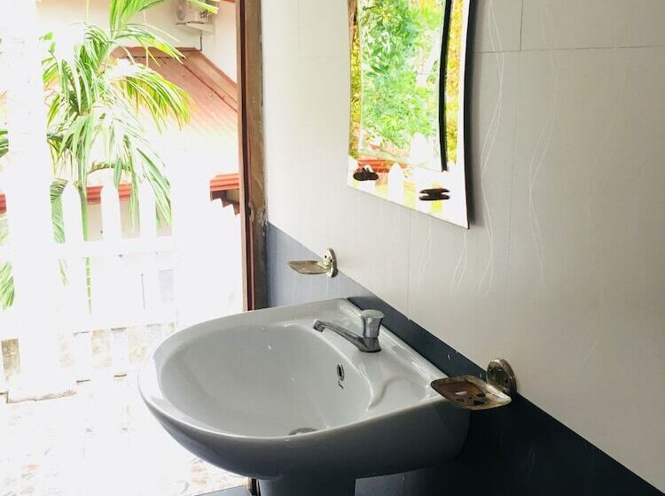 住宿加早餐 Sudu Neluma Home Stay