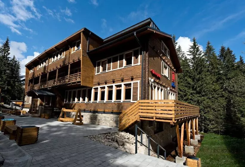 Eko Sport Hotel Björnson