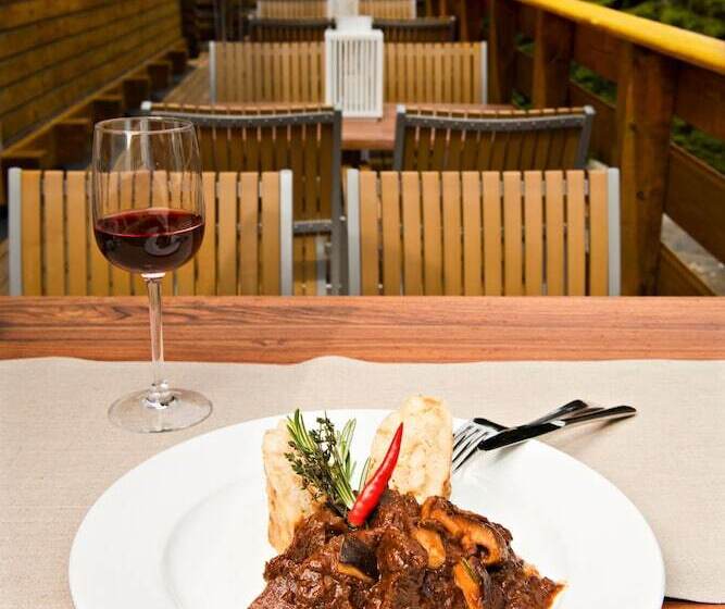 Eko Sport Hotel Björnson