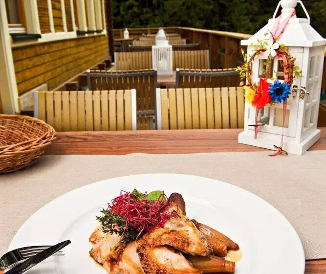 Eko Sport Hotel Björnson