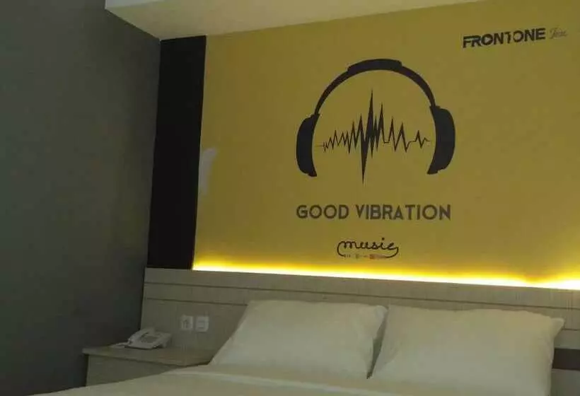 Front One Inn Sidoarjo