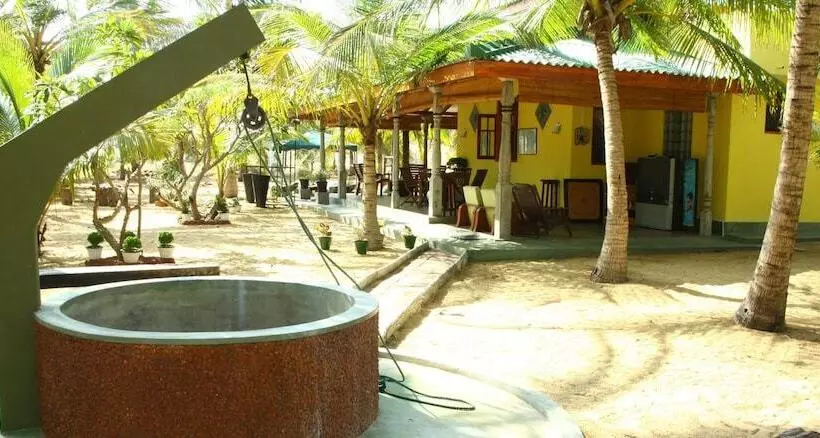 هتل Alankuda Beach Resort