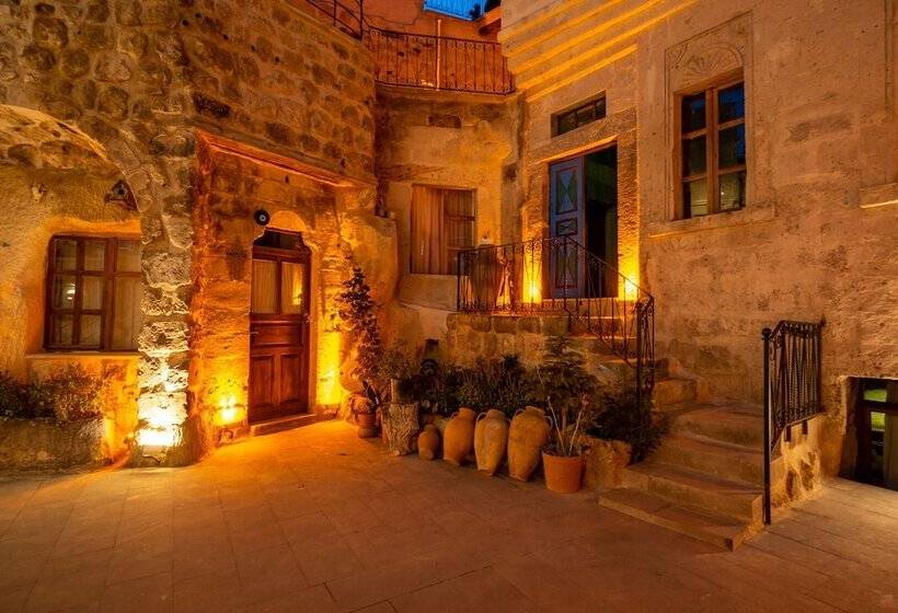 ホテル Atilla S Cave