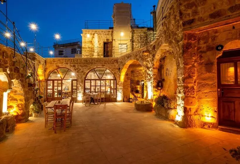 Hotelli Atilla S Cave