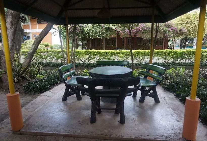 ホテル C & C Resort Nangrong