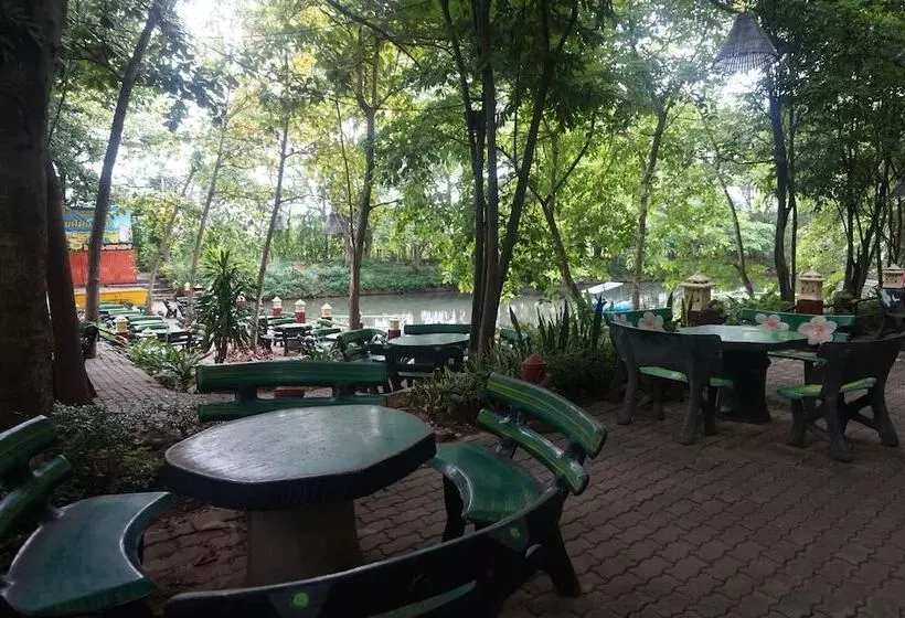 ホテル C & C Resort Nangrong