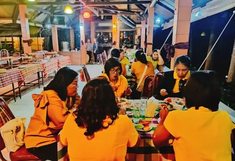 ホテル C & C Resort Nangrong