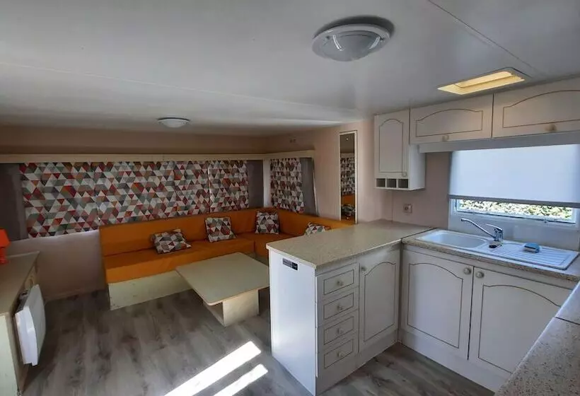 Hotelli Camping Les Chenes Clairs