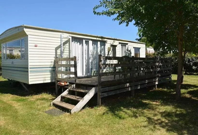 Hotelli Camping Les Chenes Clairs