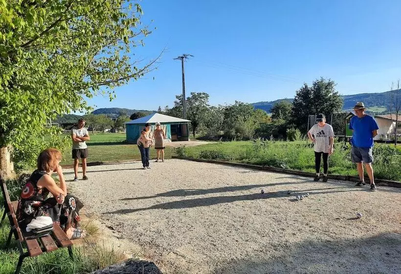 Hotelli Camping Les Chenes Clairs