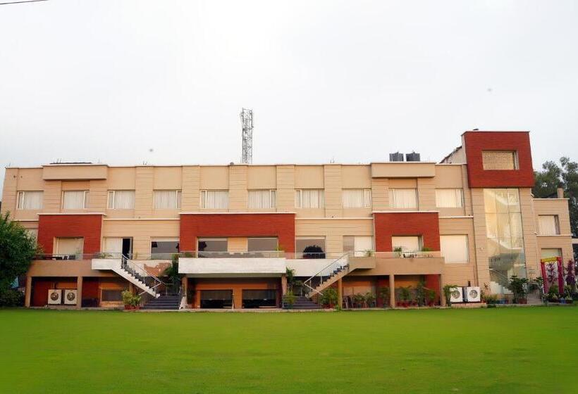 Hotel Classic Residency