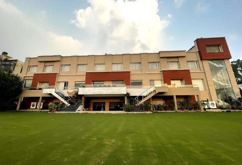 Hotel Classic Residency