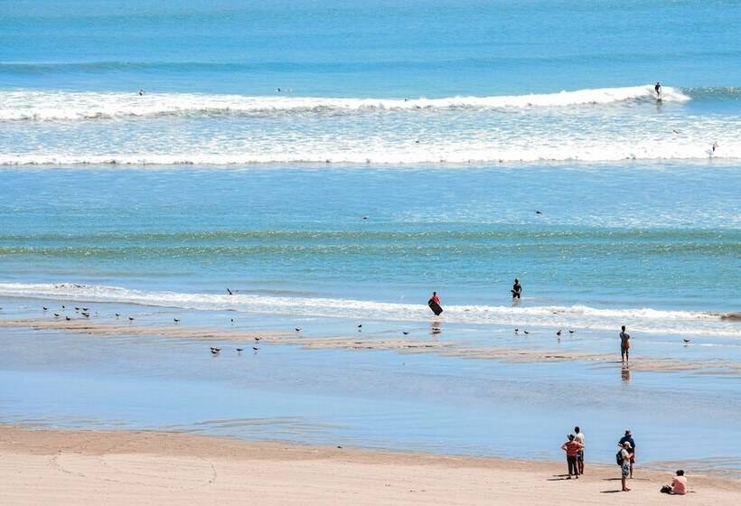 Hotel Delfines De Chicama