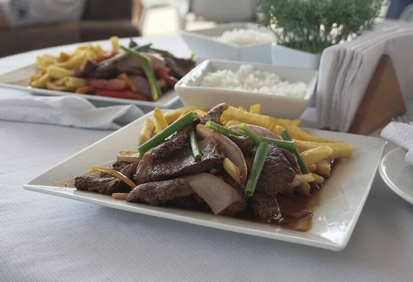 Hotel Delfines De Chicama