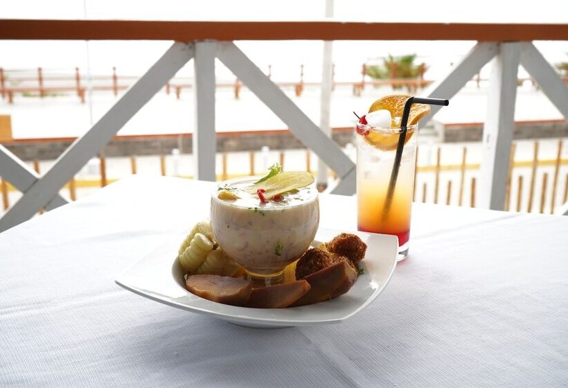 Hotel Delfines De Chicama