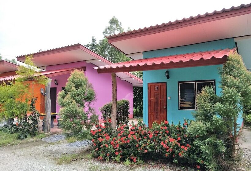 هتل Douangjinda Resort