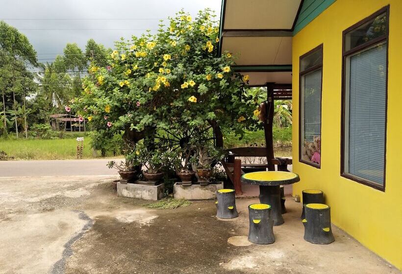 هتل Douangjinda Resort