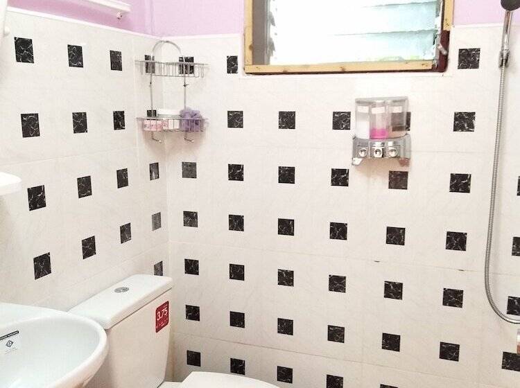 هتل Douangjinda Resort