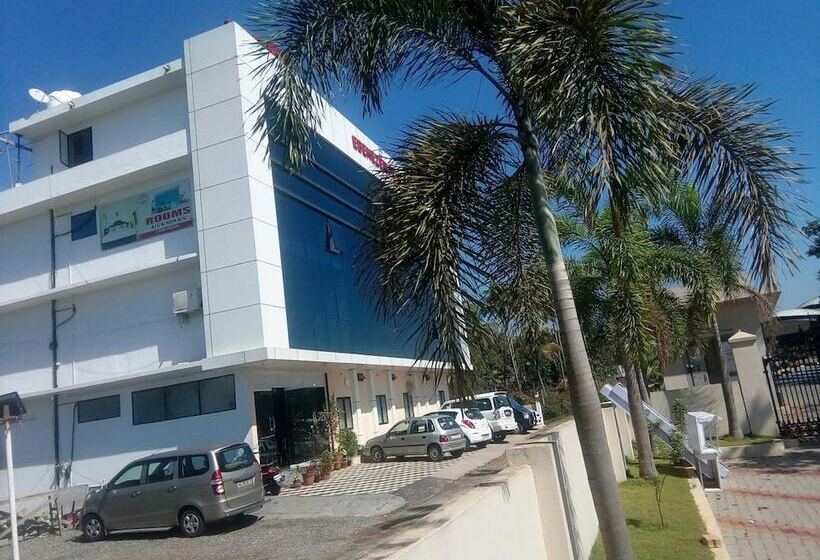 فندق Ebenezer Plaza