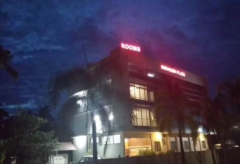 هتل Ebenezer Plaza