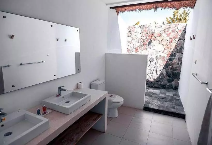 ホテル Ekas Breaks Resort