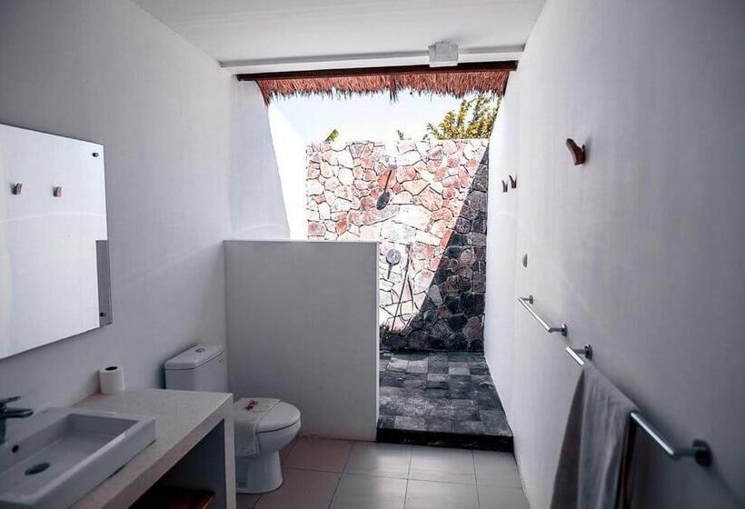 Отель Ekas Breaks Resort