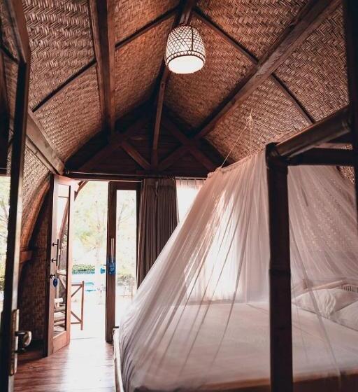 Отель Ekas Breaks Resort