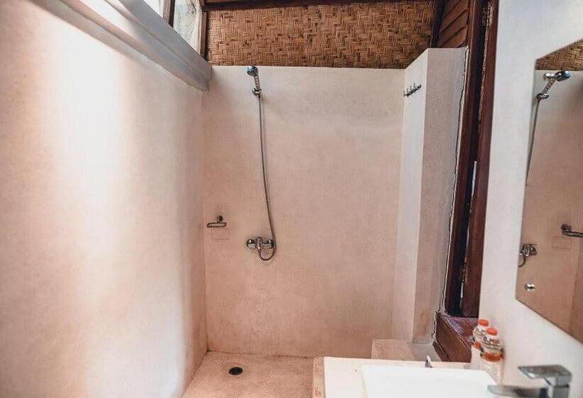 Отель Ekas Breaks Resort